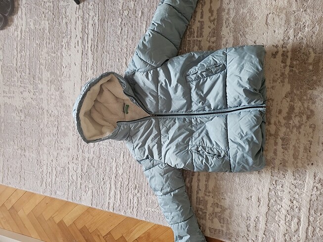 Benetton kaz tüyü kız çocuk mont