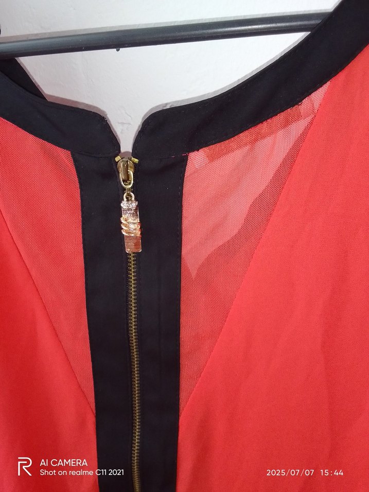 V Yakalı, Fermuarlı Kırmızı Kadın Bluz - Görsel 2