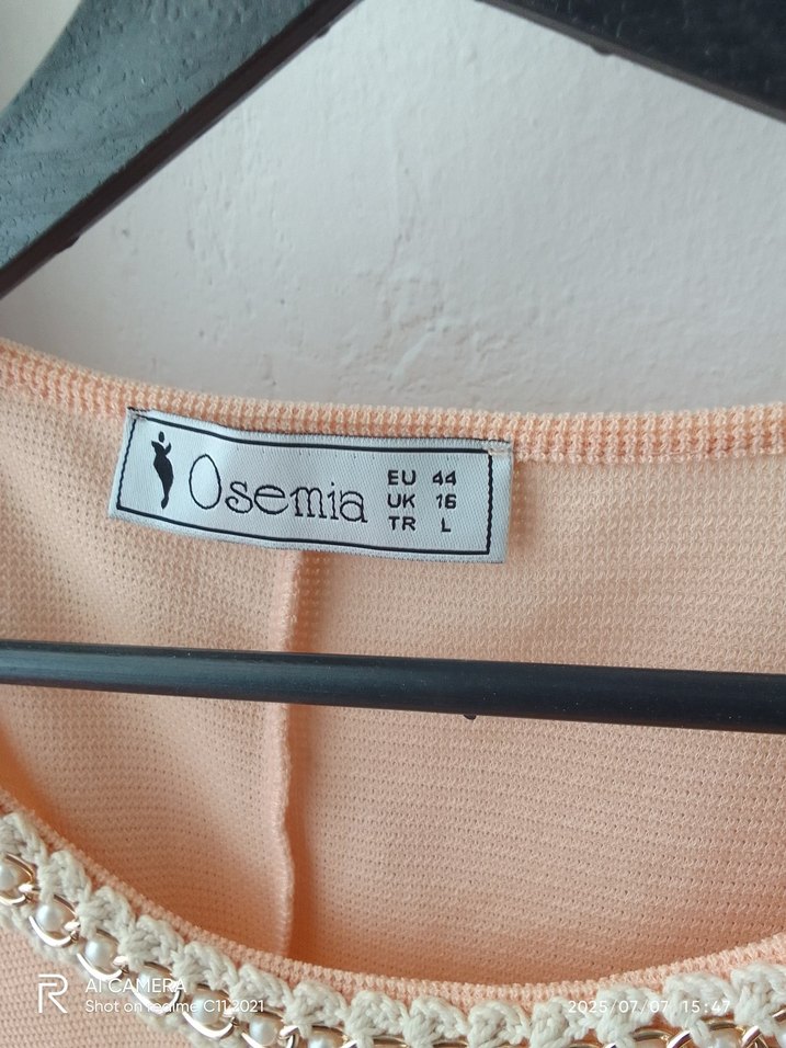 Bej Zincir Detaylı Kısa Kollu Triko Bluz - Görsel 2