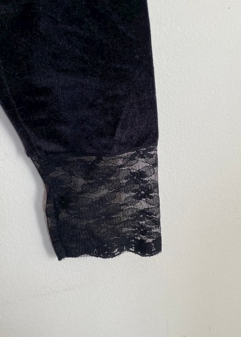 Dantel Detaylı Siyah Gotik Kadın Bluz - Görsel 3