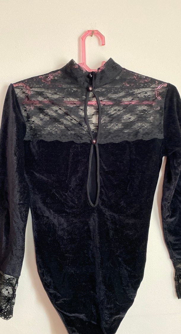 Dantel Detaylı Siyah Gotik Kadın Bluz - Görsel 2