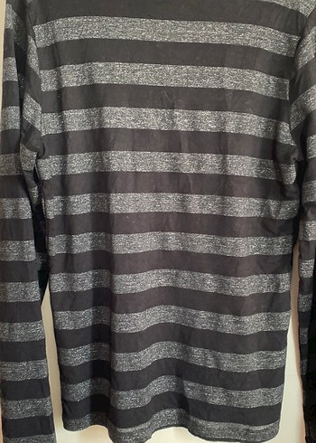 V Yaka Çizgili Gri Kadın Triko - Görsel 2