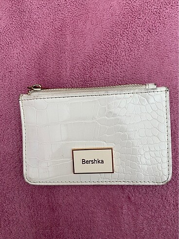 bershka beyaz kartlık
