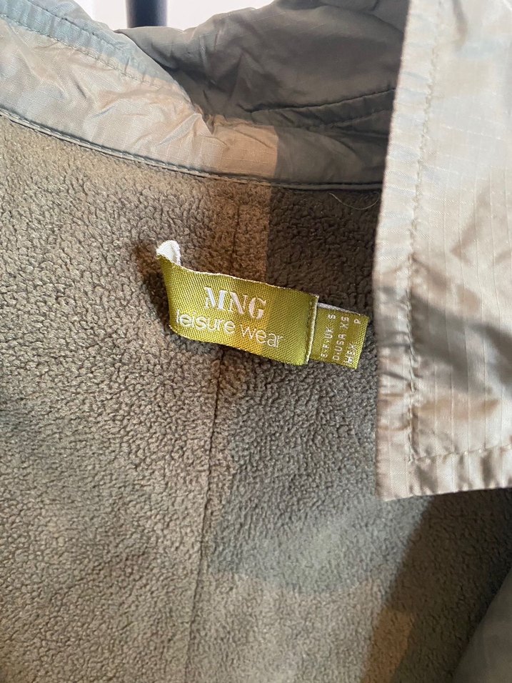 Mango Yağmurluk - Görsel 3