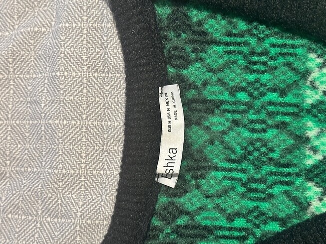 Bershka Crop hırka