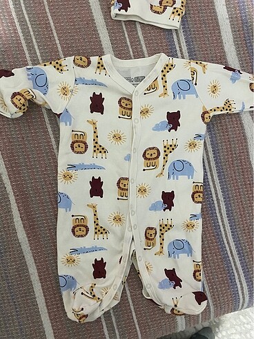 HelloBaby Tulum ve şapka