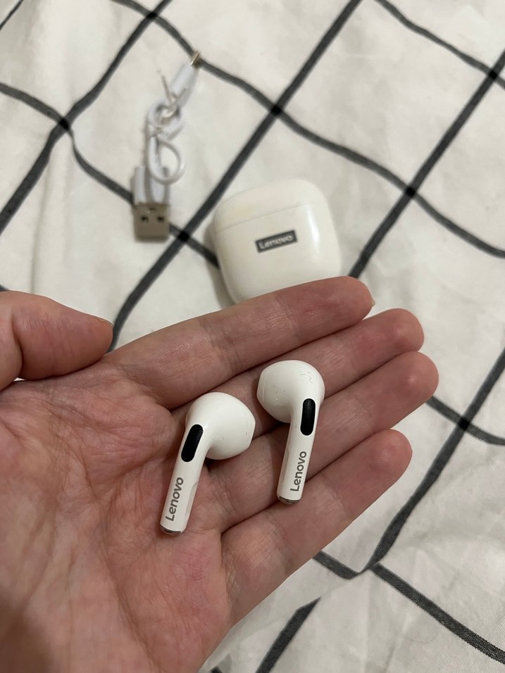 Beyaz Lenovo Kablosuz Kulaklık - Görsel 4