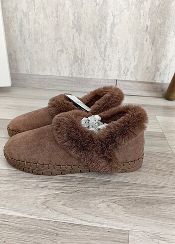 Oysho yeni etiketli ev botu