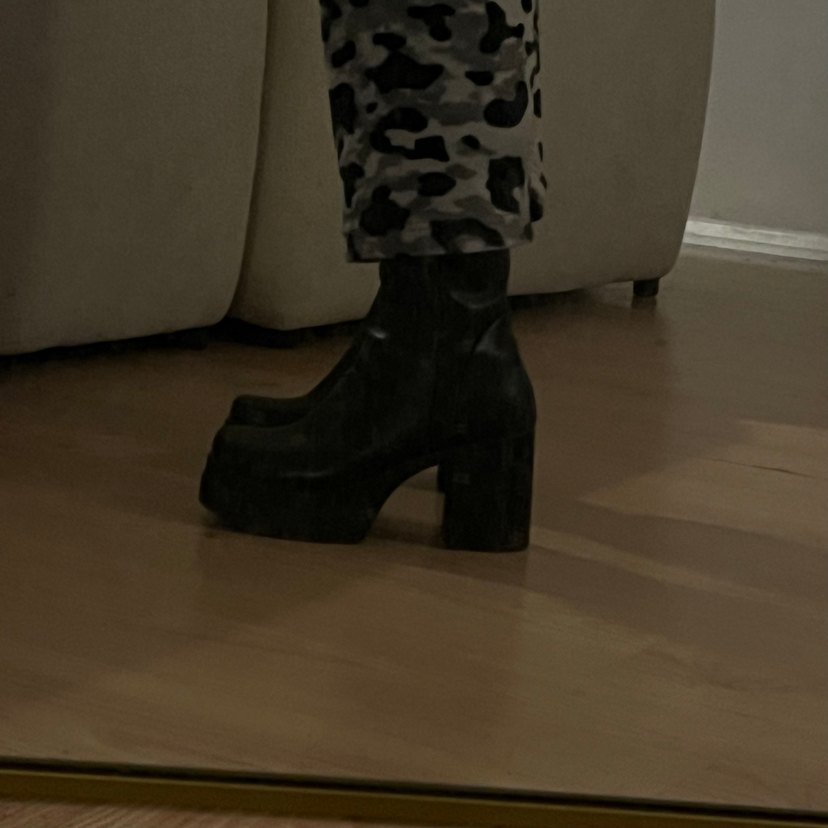 Kadın Siyah Gotik Platform Topuklu kısa Çizme - Görsel 3