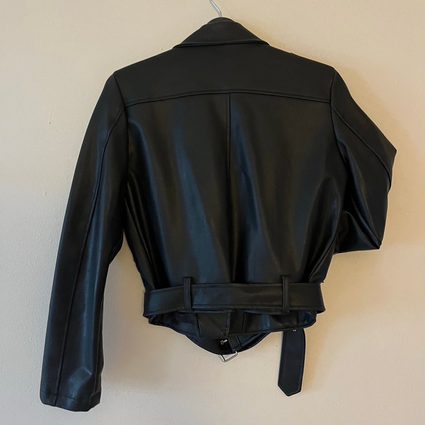 Kemerli Siyah Mini Biker Deri Ceket - Görsel 4