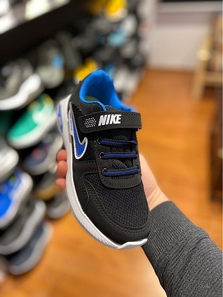 35 Beden Nike spor ayakkabı