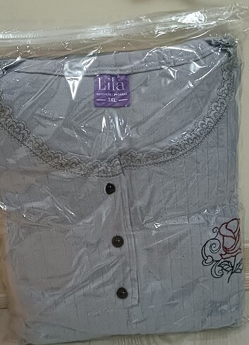 Kadın pijama takımı