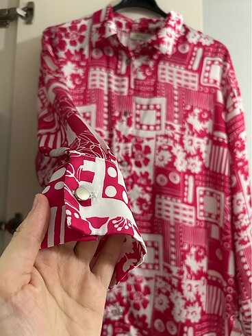 42 Beden Pembe saten gömlek
