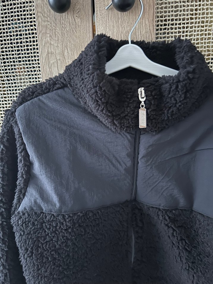 Siyah Kısa Peluş mont - Görsel 2