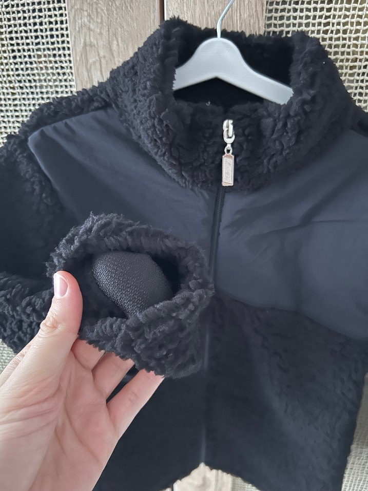 Siyah Kısa Peluş mont - Görsel 3