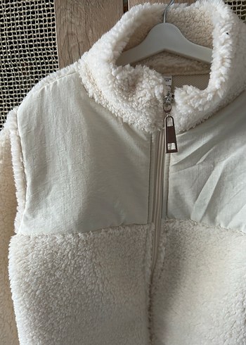 Beyaz Kısa Peluş Fermuarlı Ceket - Görsel 2