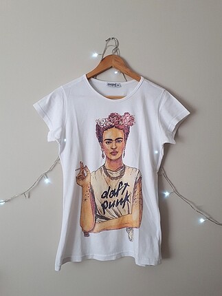 Frida Kahlo Daft Punk Tişört