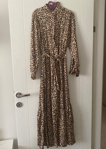 Kahverengi Leopar Desenli Uzun Elbise