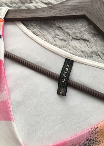 Pembe V Yaka Kısa Kollu Salaş Bluz - Görsel 2