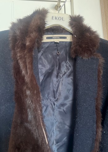 Kahverengi Suni Kürklü Siyah Kaban - Görsel 2