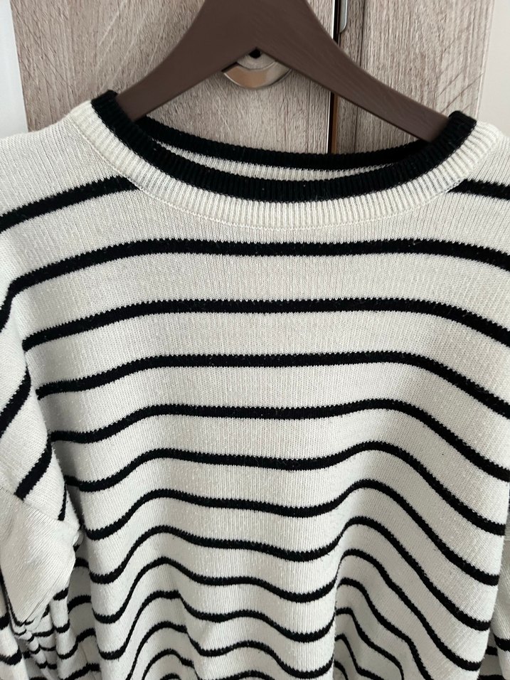 Çizgili Beyaz Gri Oversize Triko Kazak - Görsel 2