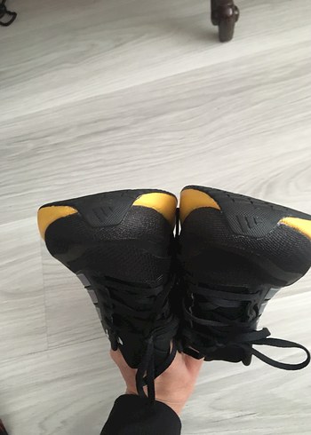 Adidas sıfır 40 numara uyumlu
Siyah Sarı Bağcıklı Spor Ayakkabı - Görsel 9