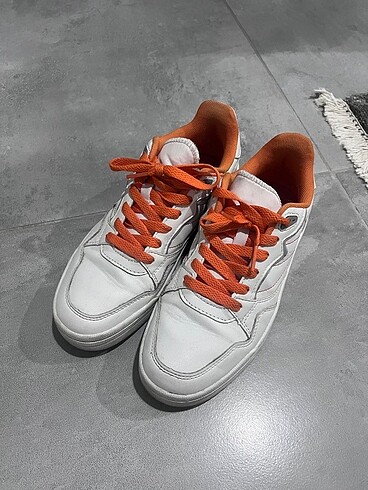 Zara spor ayakkabı