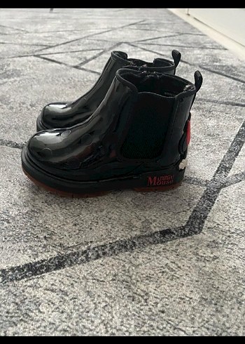 21 Beden Kız Çocuk Siyah Rugan Bot Minnie Baskılı ZARA BABY