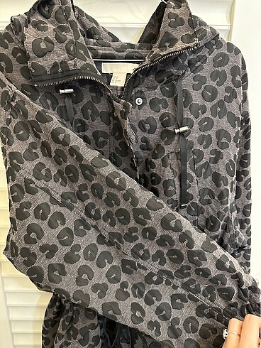 H&M H&M pamuk-ipek karışımlı Parka