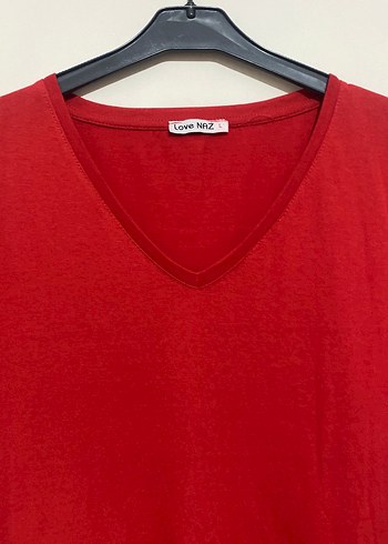 Kırmızı V Yaka Kadın Tişört - Görsel 2
