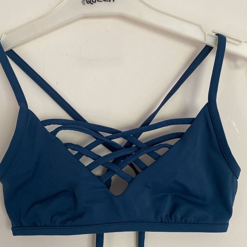 Lacivert İnce Askılı Mini Bikini Üstü - Görsel 4