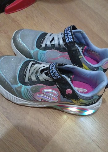 32 Beden çeşitli Renk Skechers Kız Çocuk Çok Renkli Bağcıksız Spor Ayakkabı