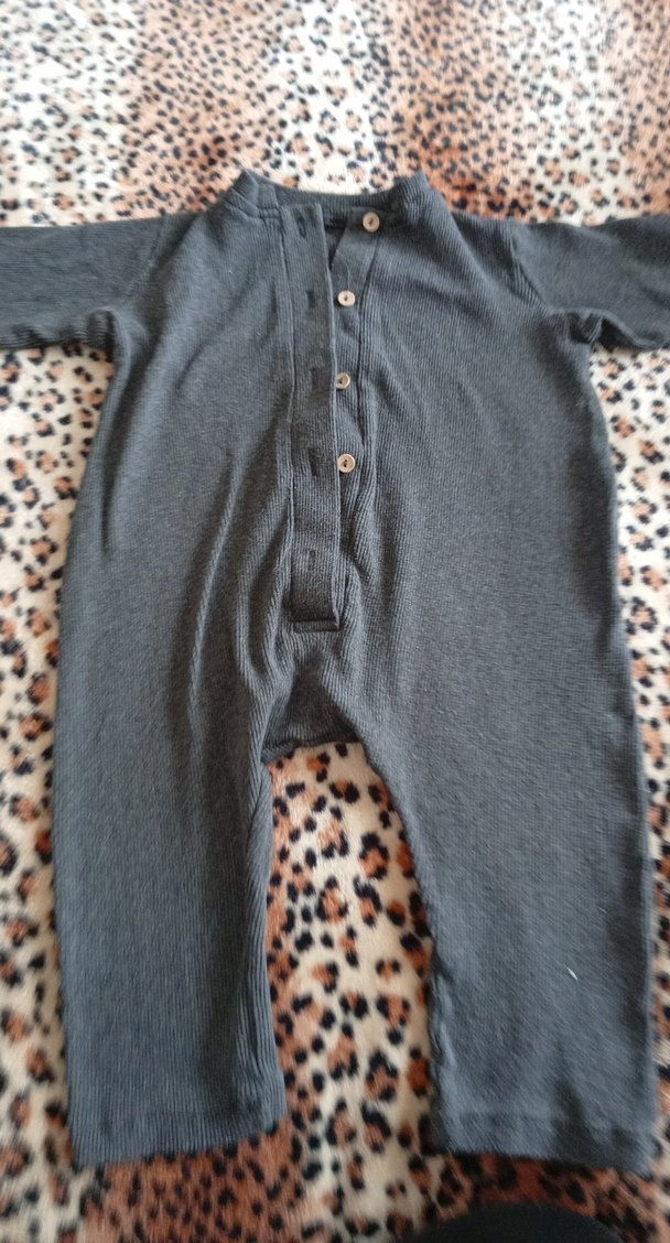 Gri Düğmeli Uzun Kollu Bebek Tulum - Görsel 2