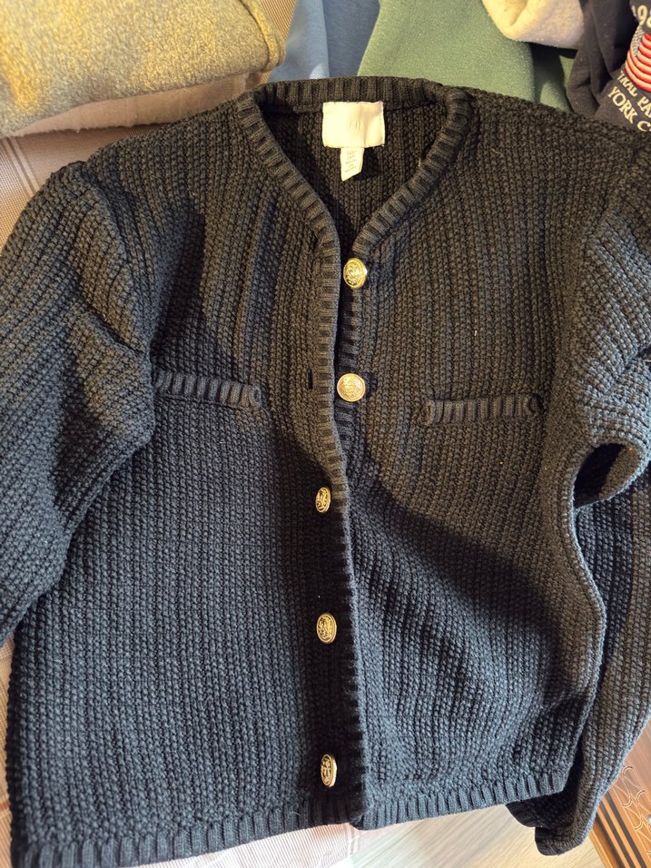 hm düğmeli siyah kalın kazak - Görsel 2