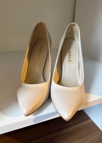 Bej Saten Stiletto Topuklu Kadın Ayakkabı - Görsel 3