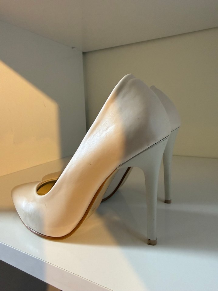 Bej Saten Stiletto Topuklu Kadın Ayakkabı - Görsel 4