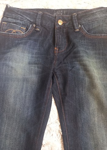 26 Beden Kadın Lacivert dar Paça Denim Jean