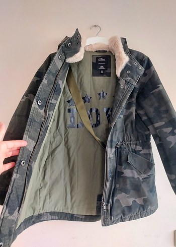 Kadın Gri Kamuflaj Kemerli Ceket - Görsel 3