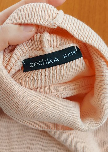 Bej Yüksek Yakalı Kadın Triko - Görsel 3