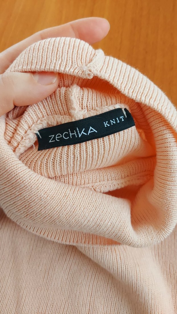 Bej Yüksek Yakalı Kadın Triko - Görsel 3