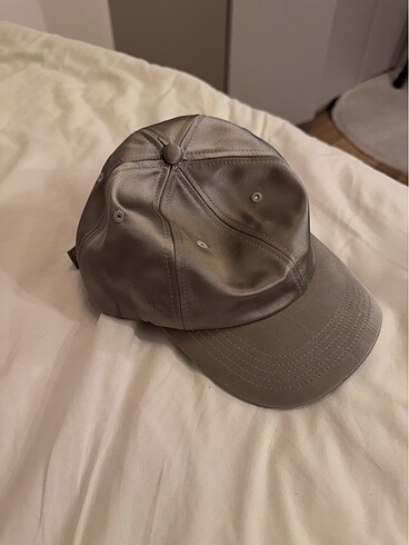 h&m sapka