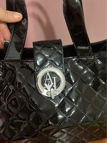 Armani rugan çanta