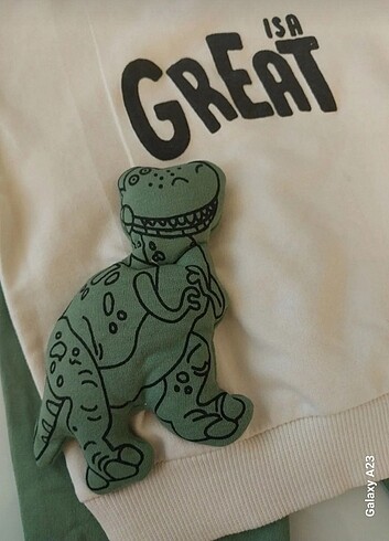 9 Ay Beden Erkek bebek dinozorlu takım 