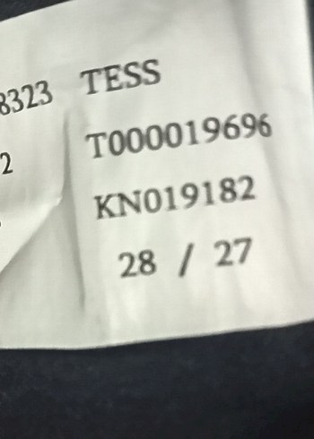 28 Beden siyah Renk DERİ GÖRÜNÜMLÜ MUMLU PANTOLON