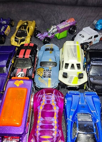Beden Renk Hotwheels Oyuncak Arabalar
