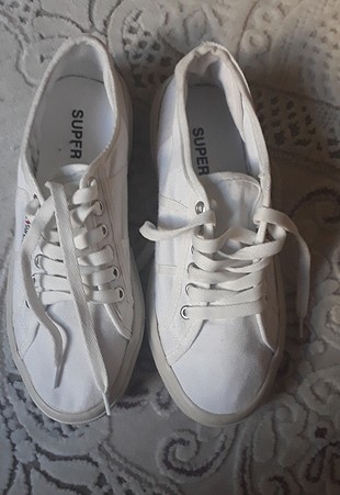 superga beyaz ayakkabı