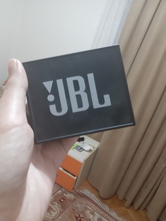 JBL hoparlör