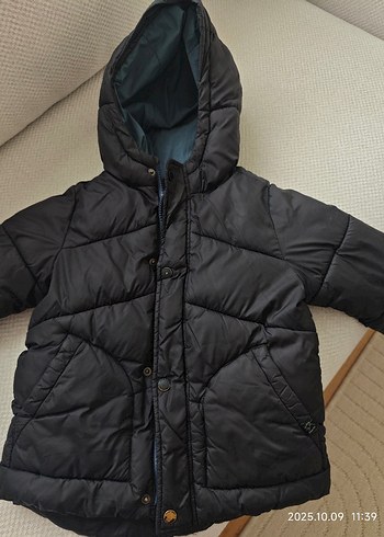 Zara Mont