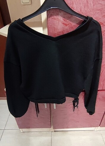 38 Beden siyah Renk SWEATSHİRT BAYAN