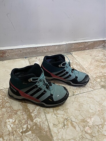 Adidas kar botu